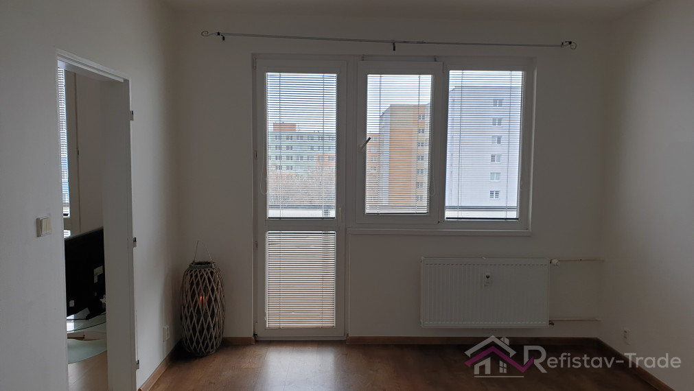 Na predaj 2 izbový byt pri Spoločenskom pavilóne, TR. SNP, 50m2, 6.posch.