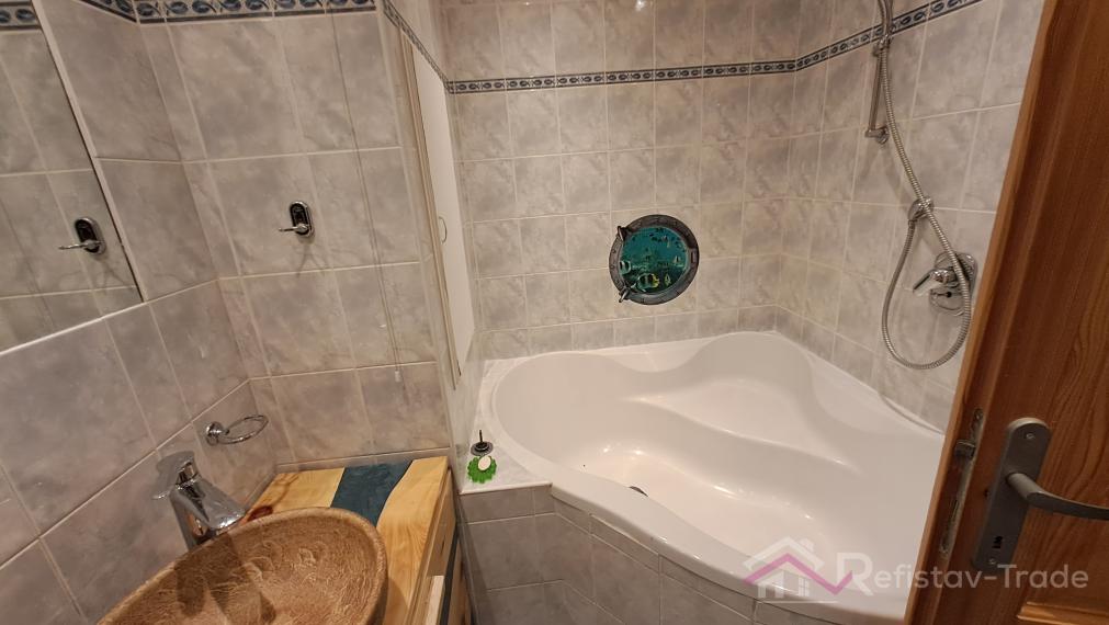 3 izbový zariadený byt na Terase s lodžiou