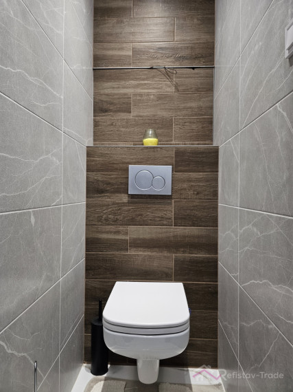 Na prenájom 2 izbový zrekonštruovaný a zariadený byt