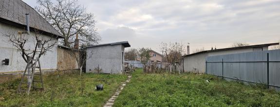 Stavebný pozemok, komplet IS a prístupom po asfaltovej ceste