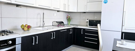 3 izbový zrekonštruovaný byt, 87m2, lodžia, 4.posch.