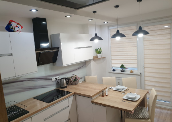 2 izbový zrekonštruovaný a zariadený byt s lodžiou