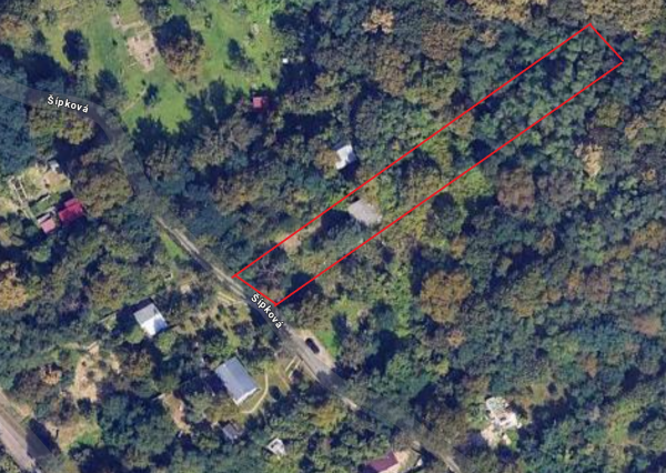 Záhrada s chatkou v tichej časti Košíc - Krásna